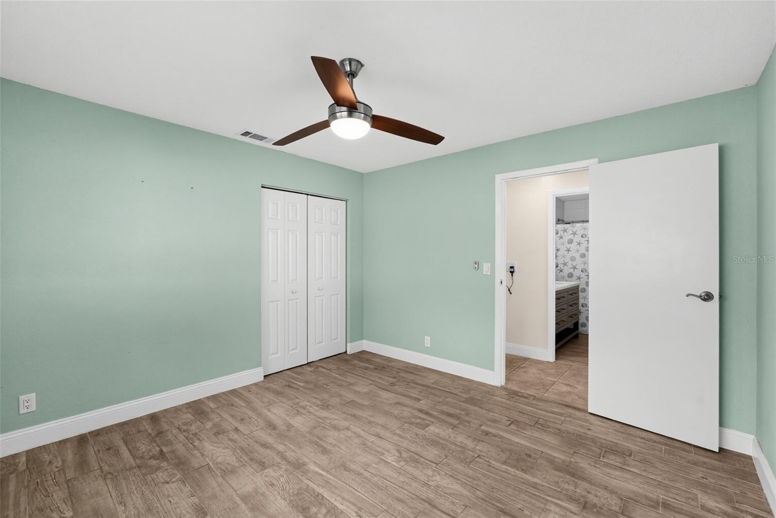 SUN N LAKES - Residential