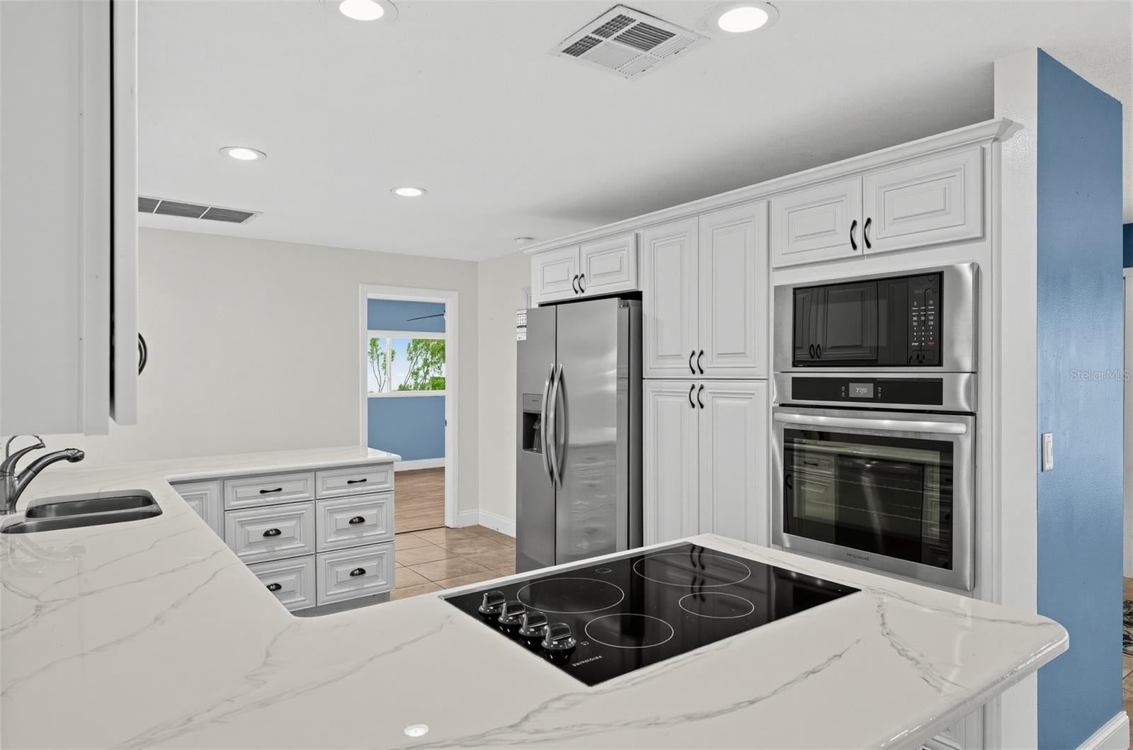 SUN N LAKES - Residential