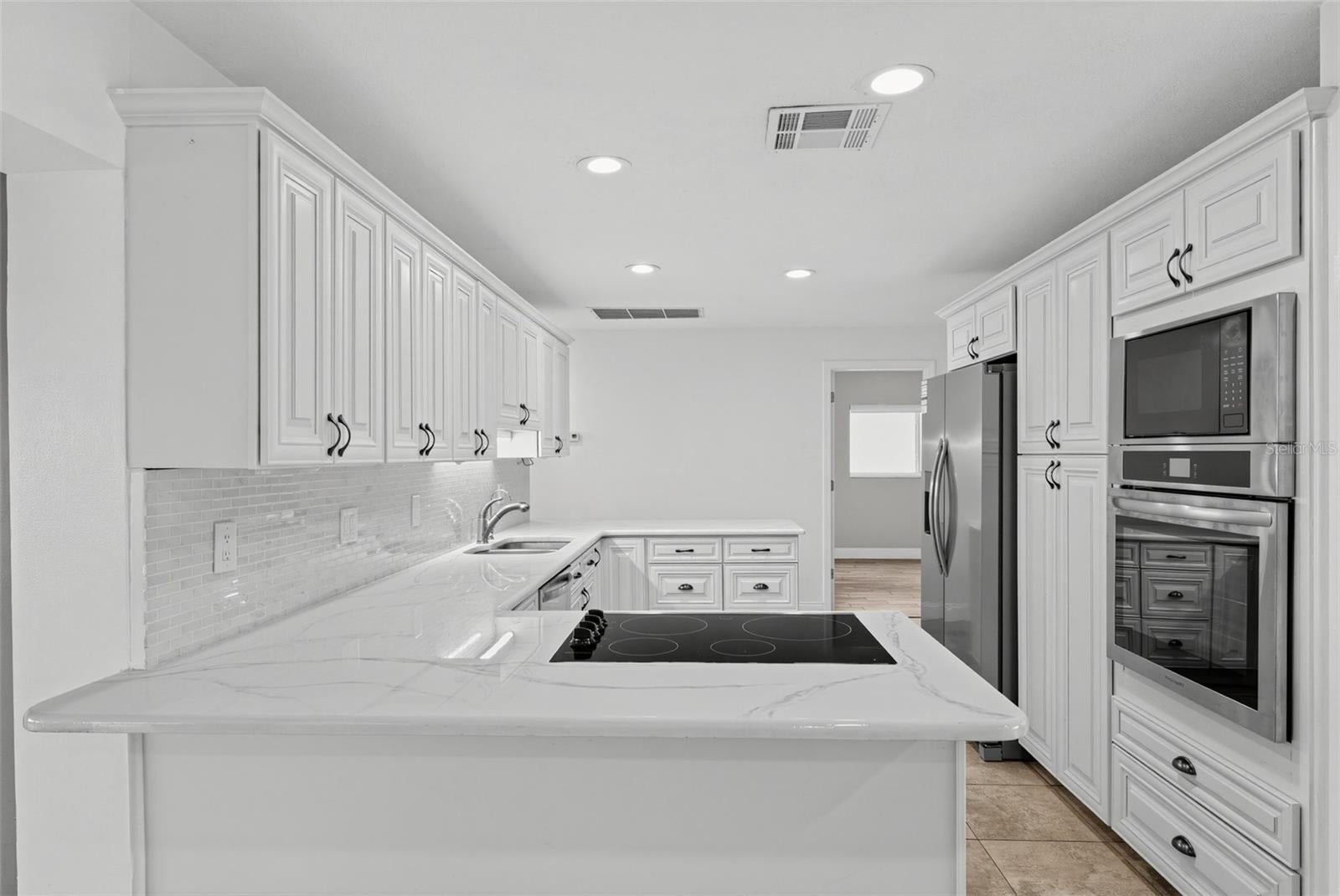 SUN N LAKES - Residential