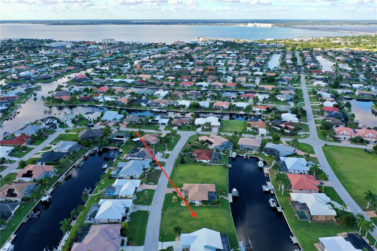 PUNTA GORDA ISLES SEC 07 - Land