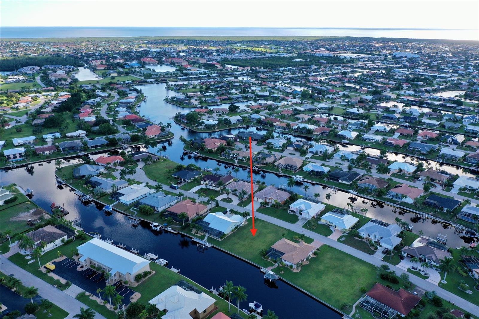 PUNTA GORDA ISLES SEC 07 - Land