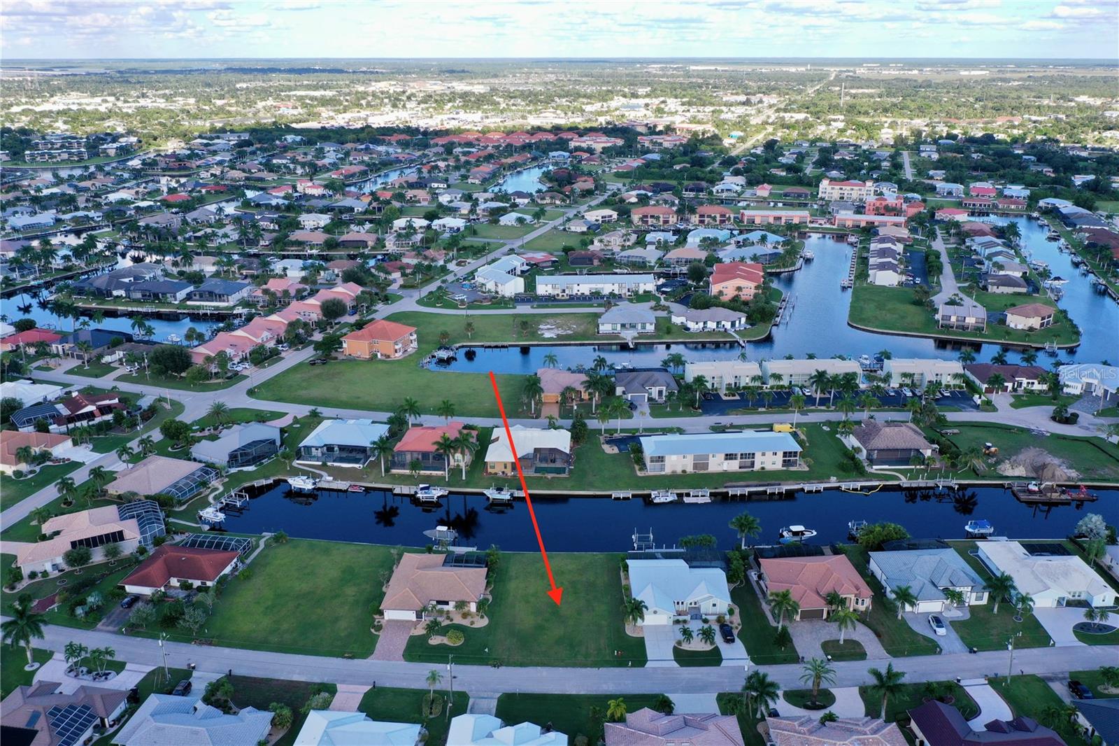 PUNTA GORDA ISLES SEC 07 - Land