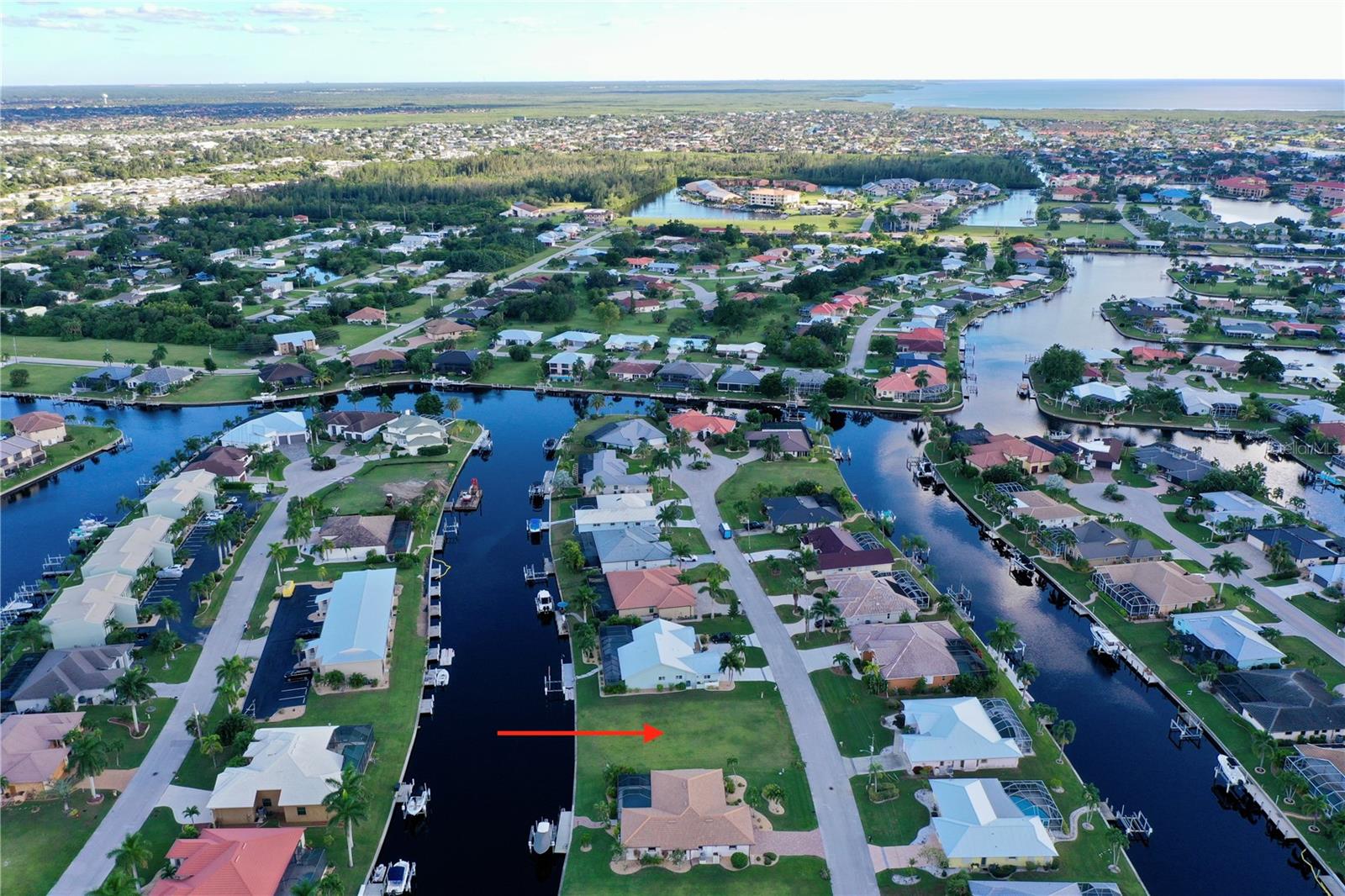 PUNTA GORDA ISLES SEC 07 - Land