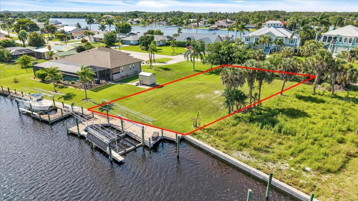 FT MYERS SHORES - Land