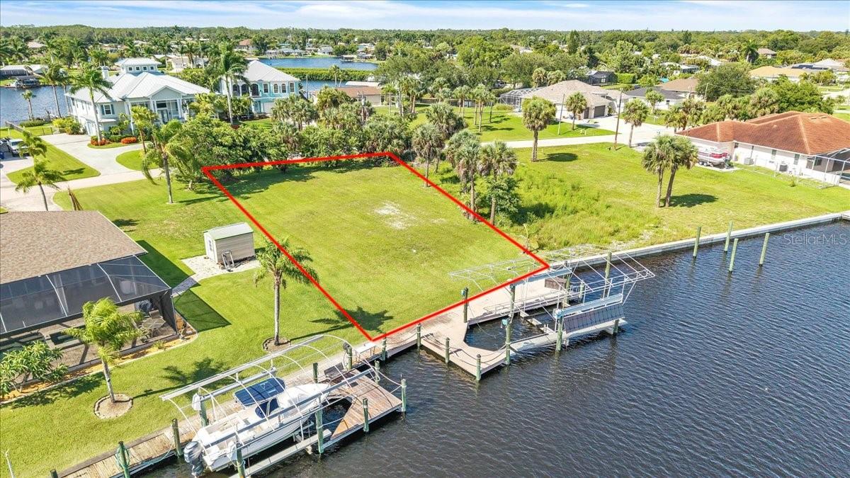 FT MYERS SHORES - Land