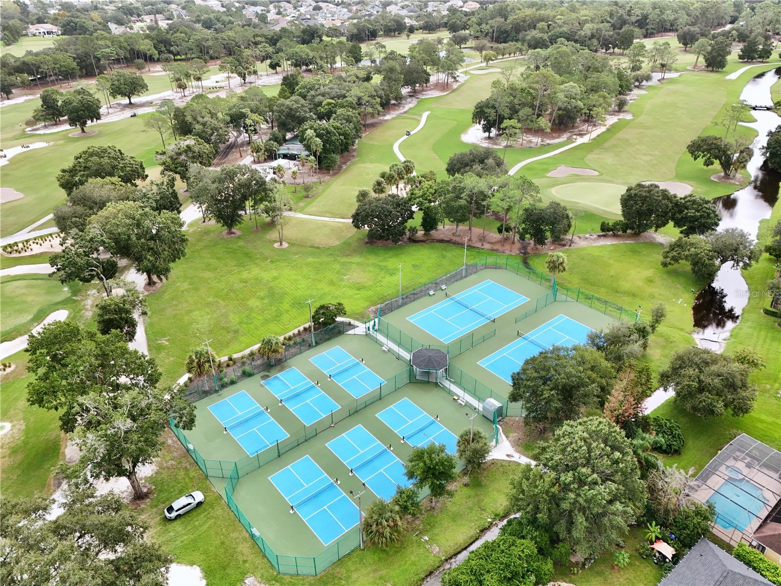 RIO PINAR WEST - Residential