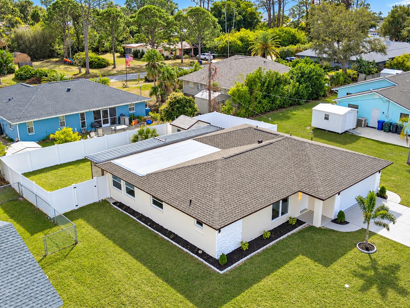SOUTH VENICE - Residential