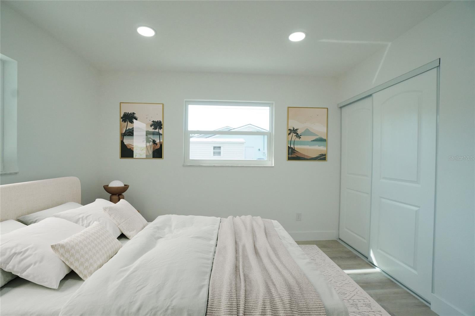 SOUTH VENICE - Residential