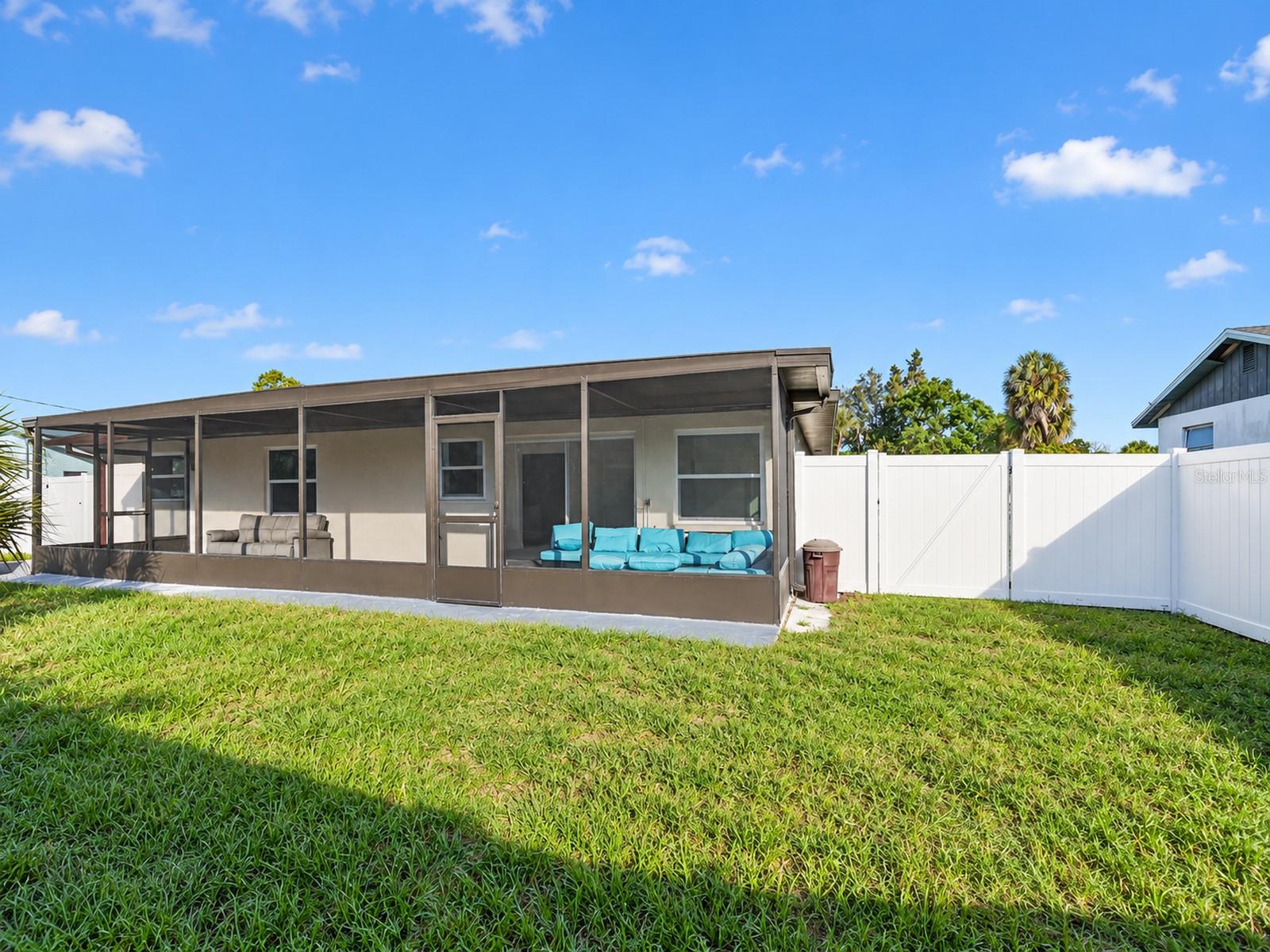 SOUTH VENICE - Residential