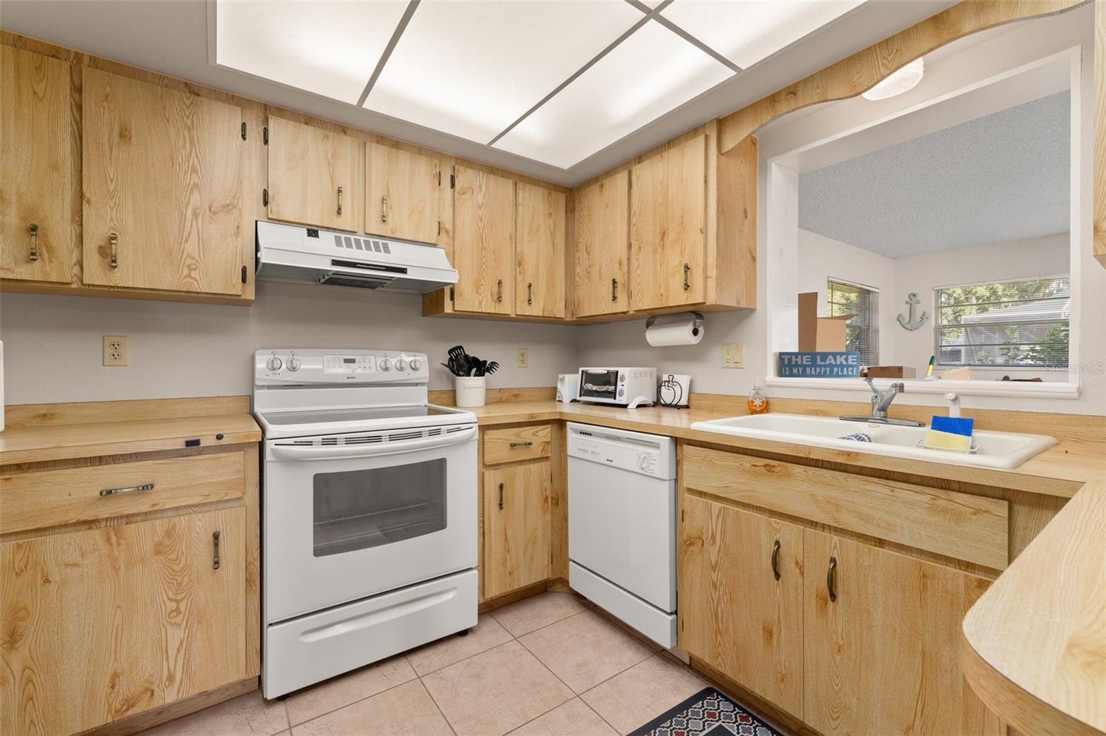 LEISURE LAKES SEC 01 - Residential