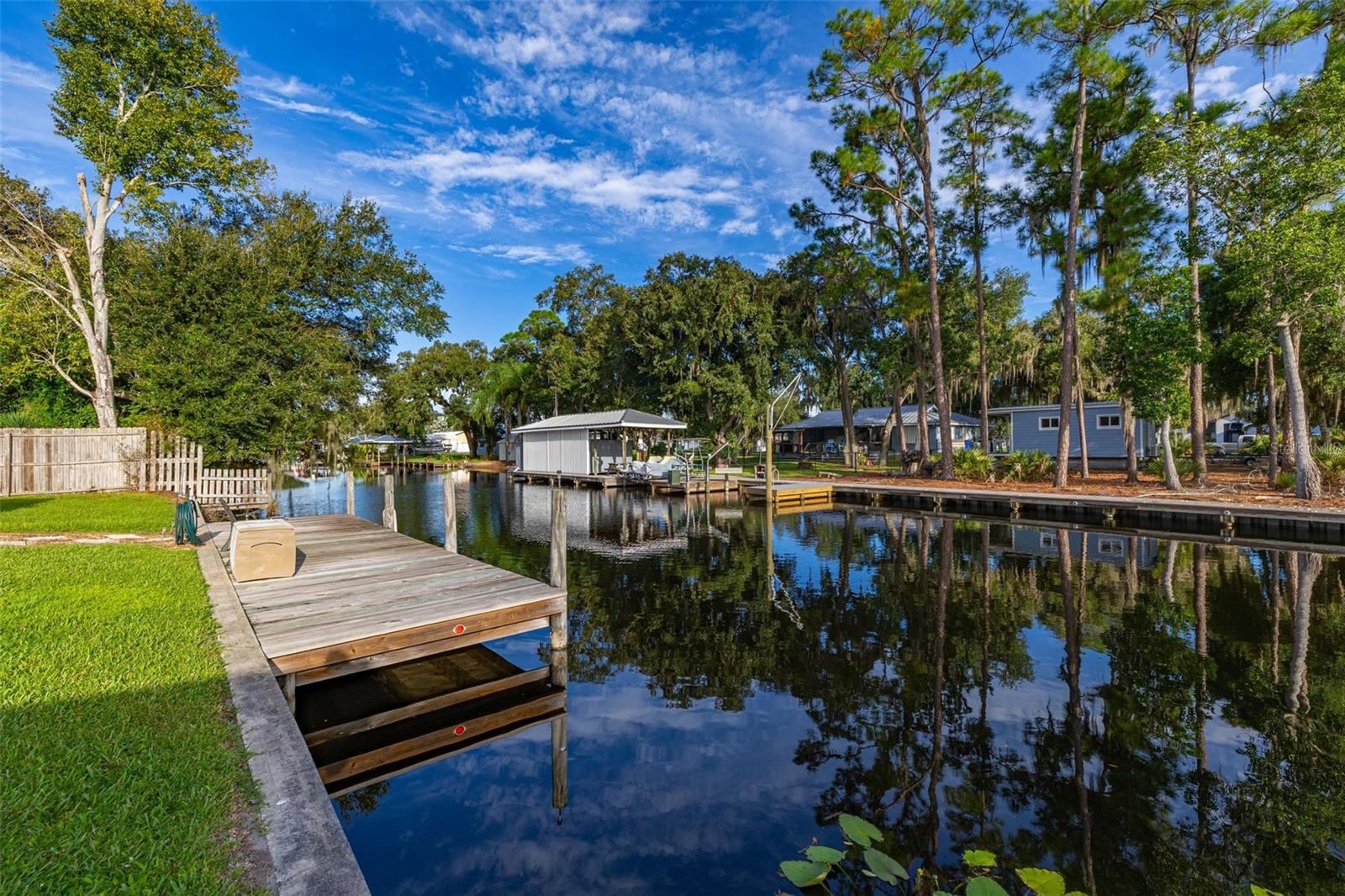 LEISURE LAKES SEC 01 - Residential