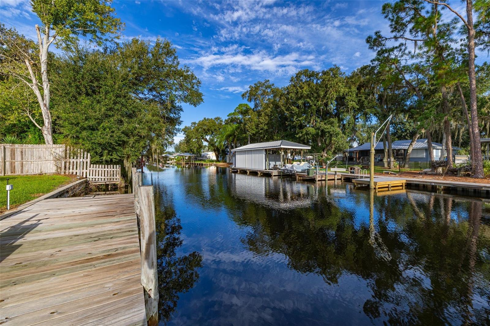LEISURE LAKES SEC 01 - Residential