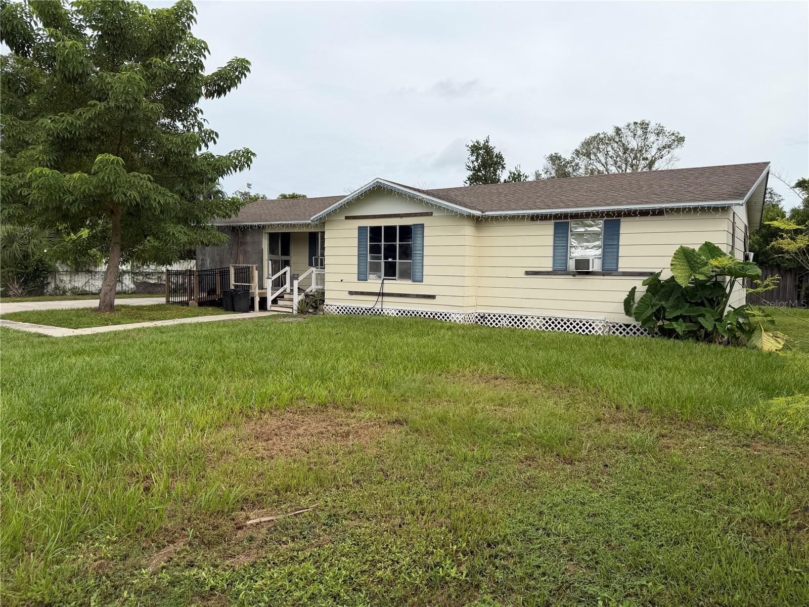 Opportunity knocks in Arcadia! This 3-bedroom, 1-bath home offers a bonus Florida room currently used as a 4th bedroom, giving you flexible space to fit your needs, whether that's an extra bedroom, home office, playroom, or relaxing sitting area. The home needs some TLC, making it the perfect chance to add your own touches and build equity. Ideal for first-time buyers or investors looking for a solid starter home or rental property. The location is hard to beat, with schools, doctors' offices, TGH Hospital, and shopping all just minutes away. Homes at this price point in a convenient in-town location don't come along often. Bring your vision and make this house your home! Call today to schedule your private showing.