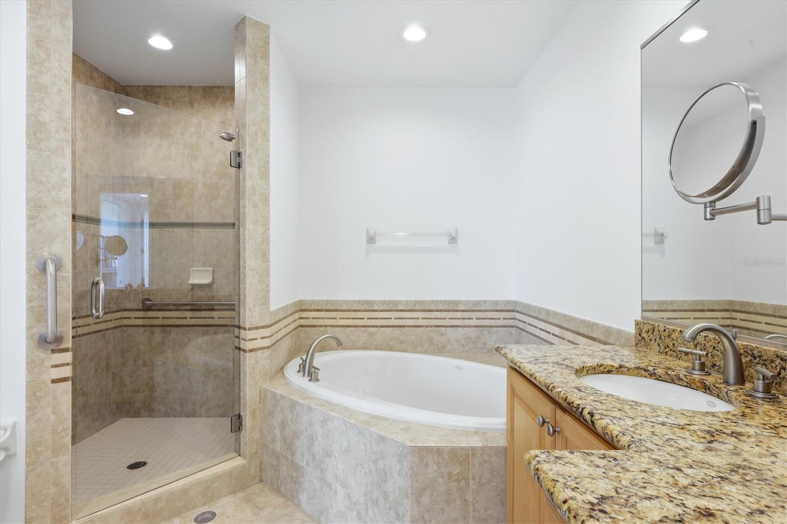 REDFISH KEY VILLAS CONDO - Residential