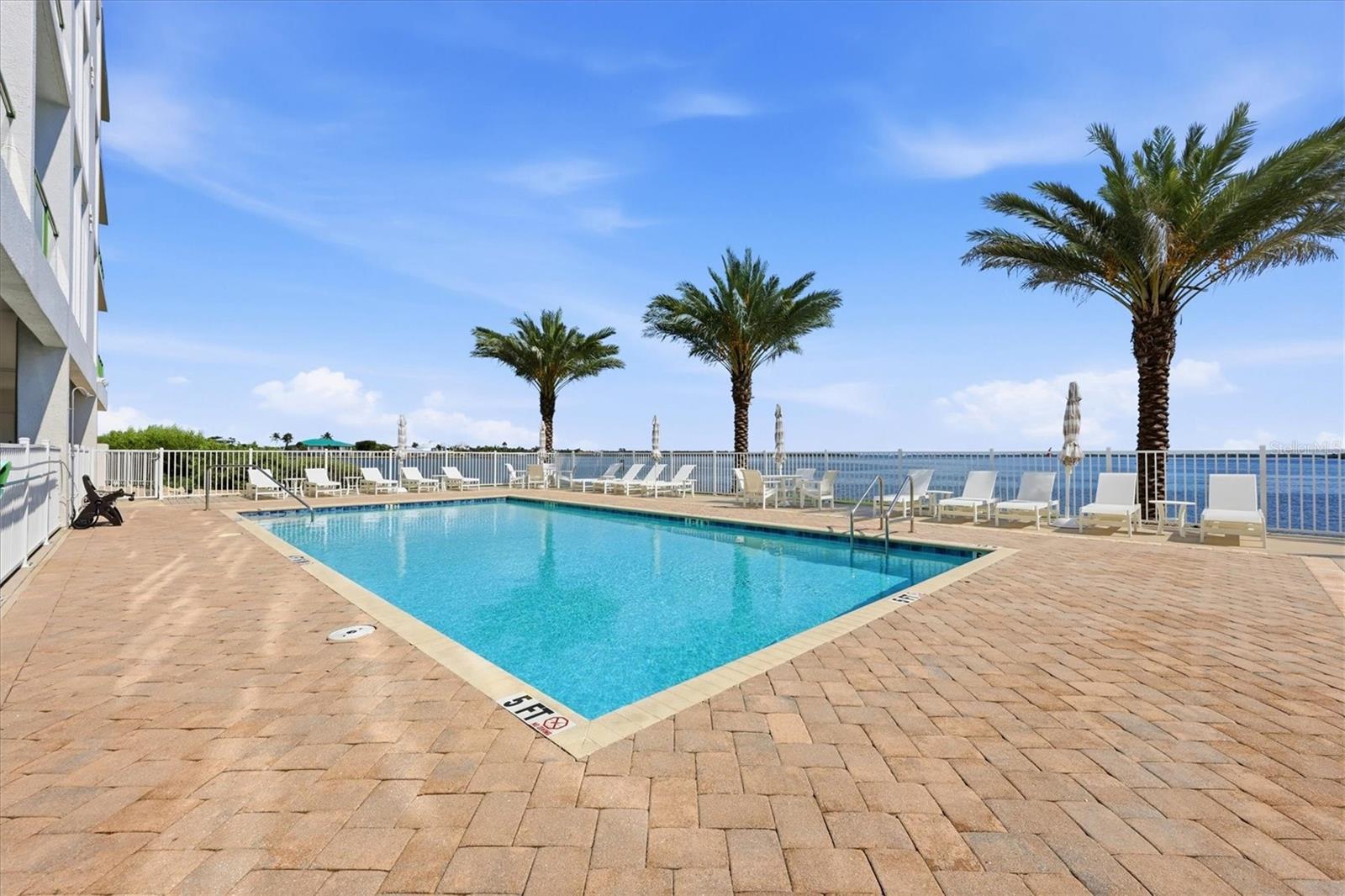 REDFISH KEY VILLAS CONDO - Residential