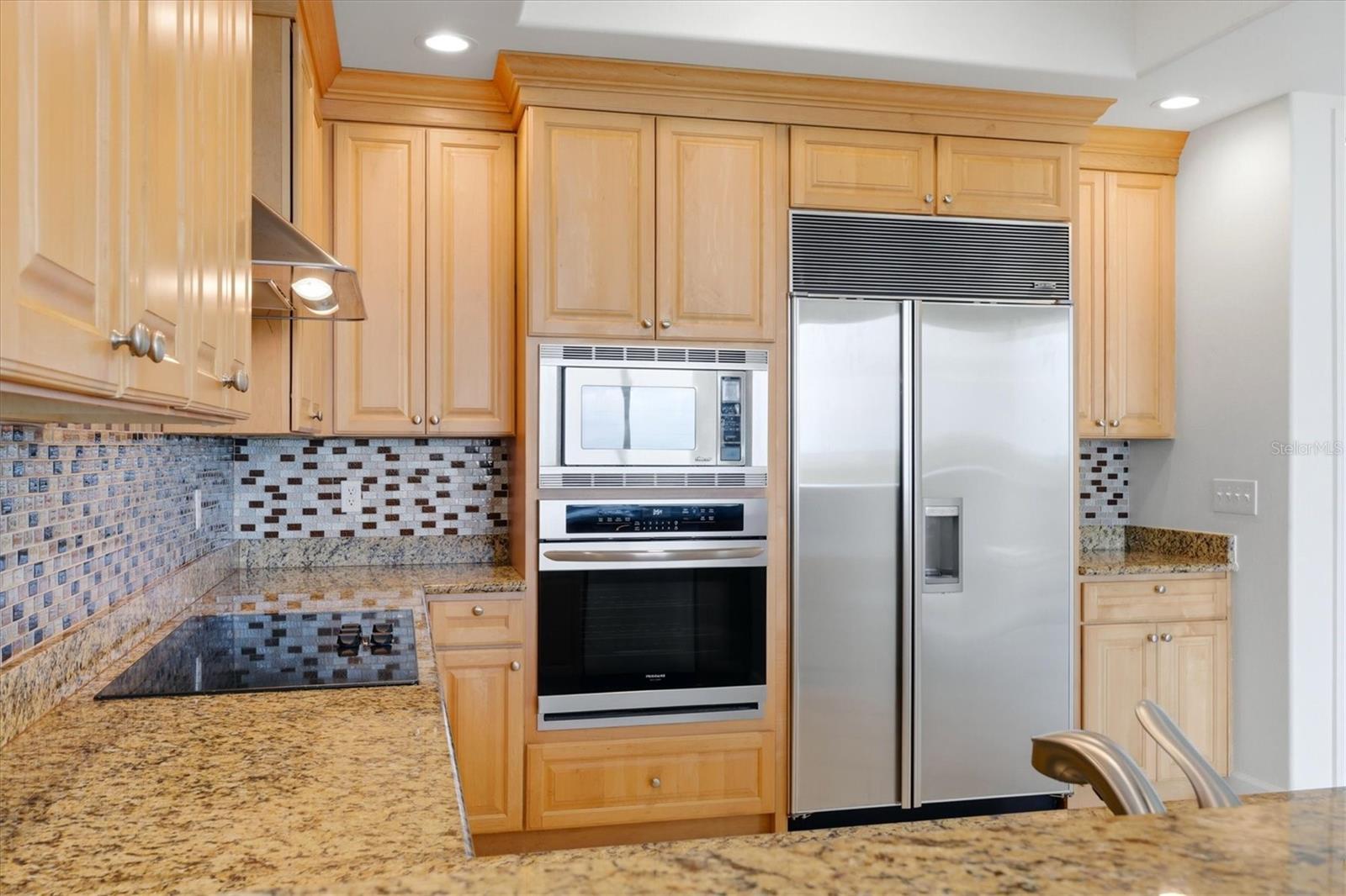 REDFISH KEY VILLAS CONDO - Residential