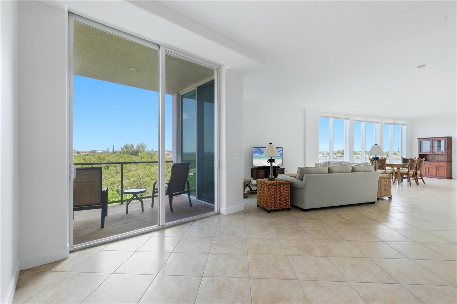 REDFISH KEY VILLAS CONDO - Residential