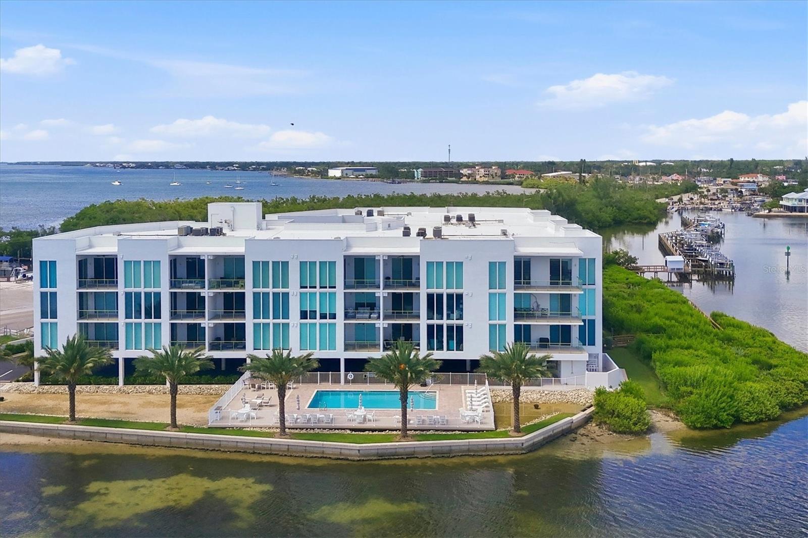 REDFISH KEY VILLAS CONDO - Residential