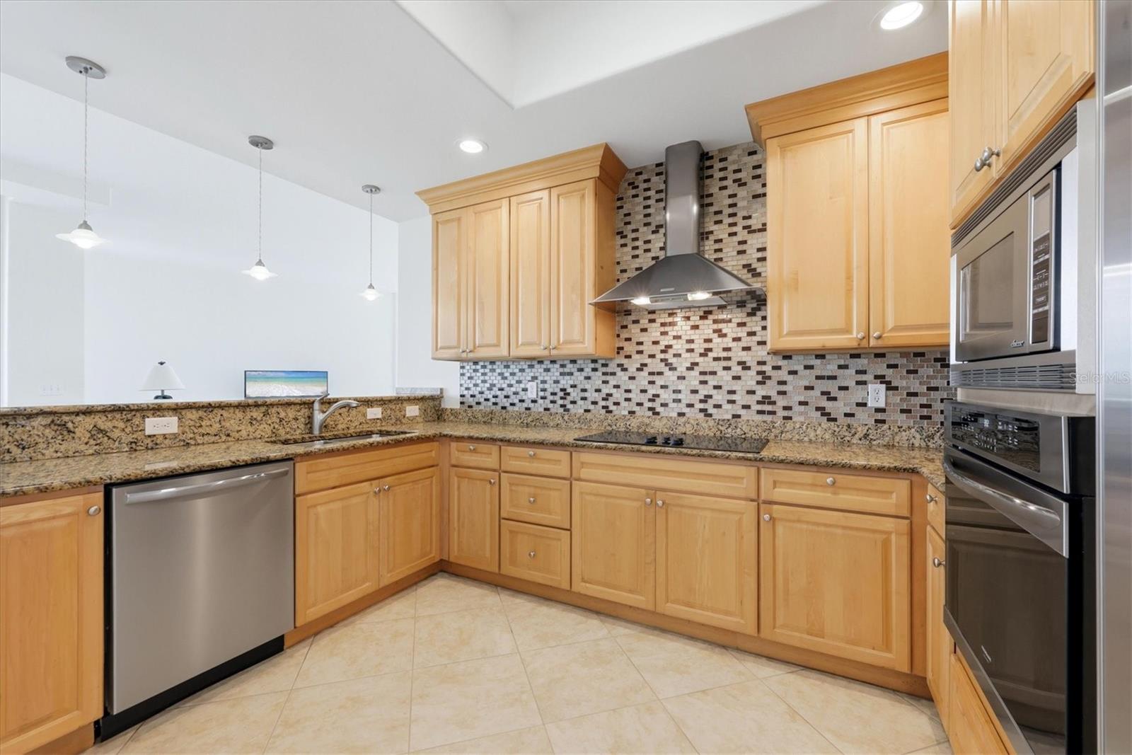 REDFISH KEY VILLAS CONDO - Residential