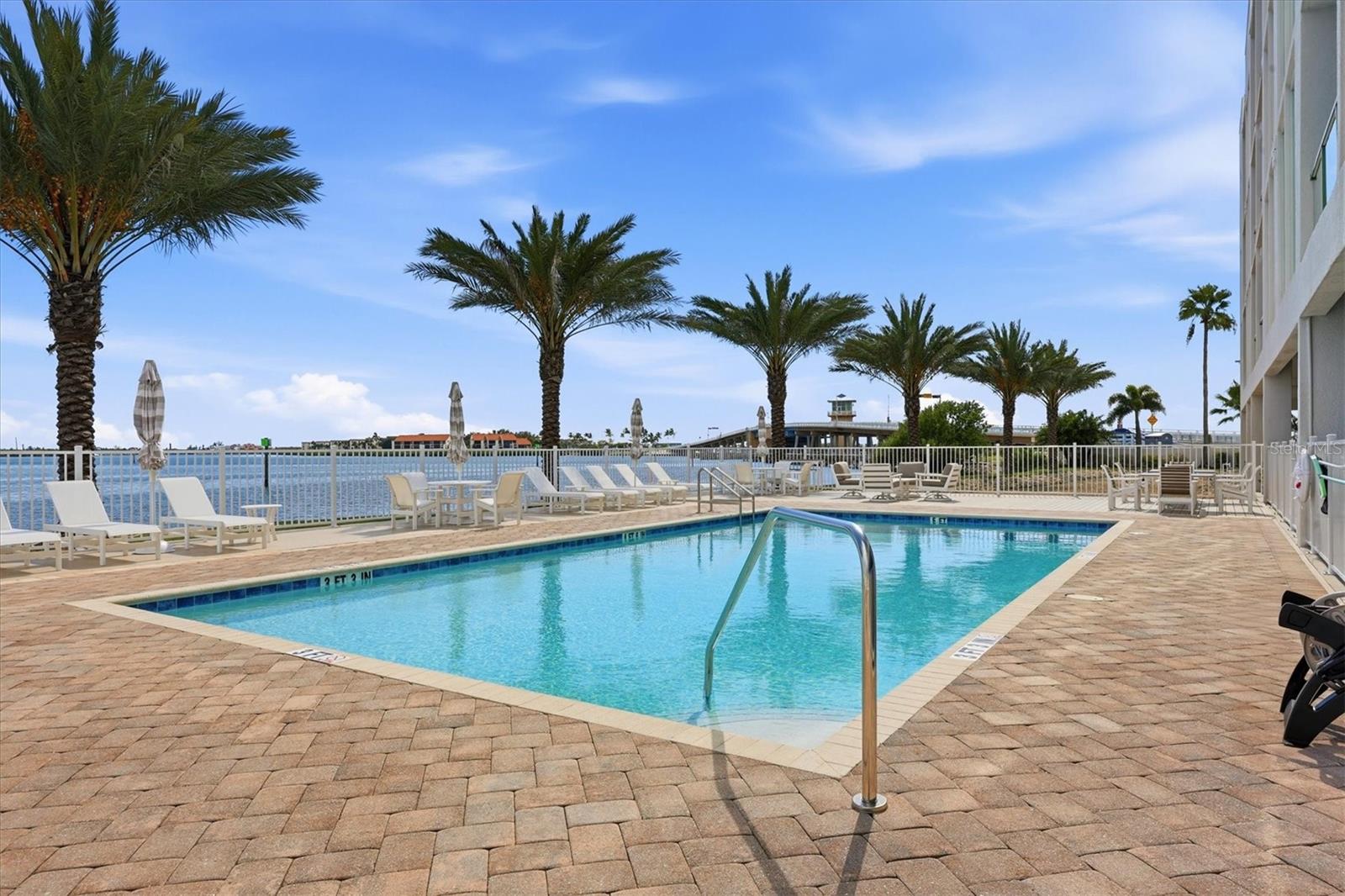 REDFISH KEY VILLAS CONDO - Residential