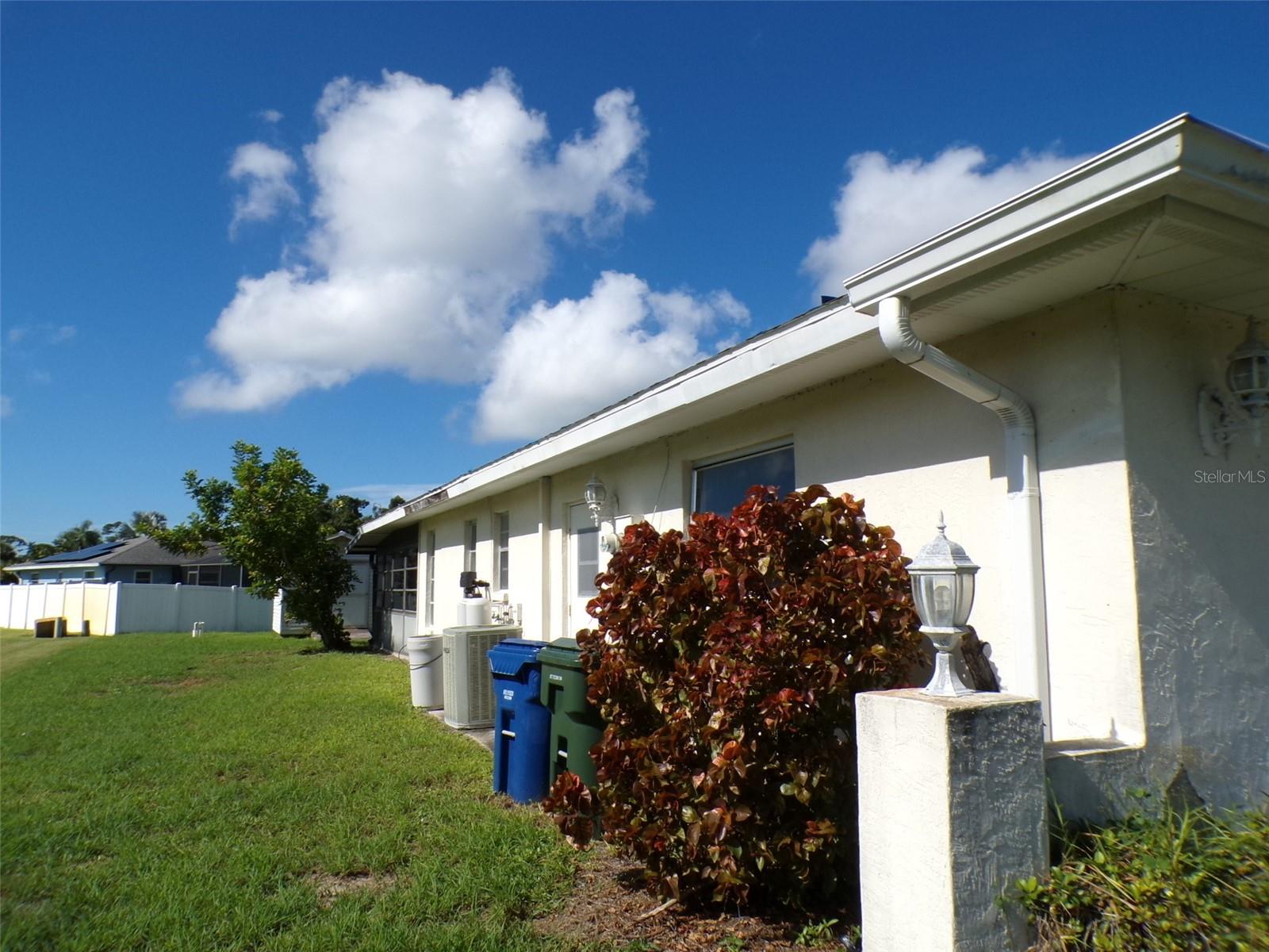 MANASOTA ACRES - Residential