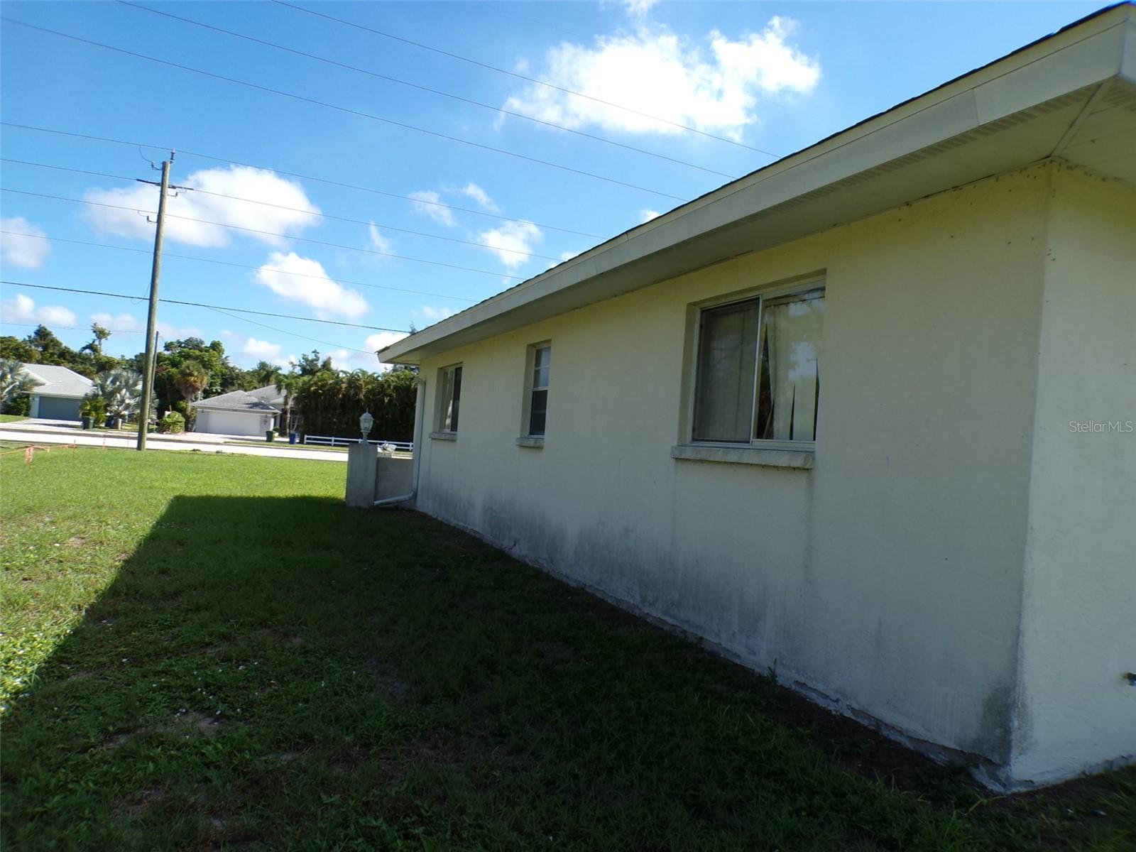 MANASOTA ACRES - Residential