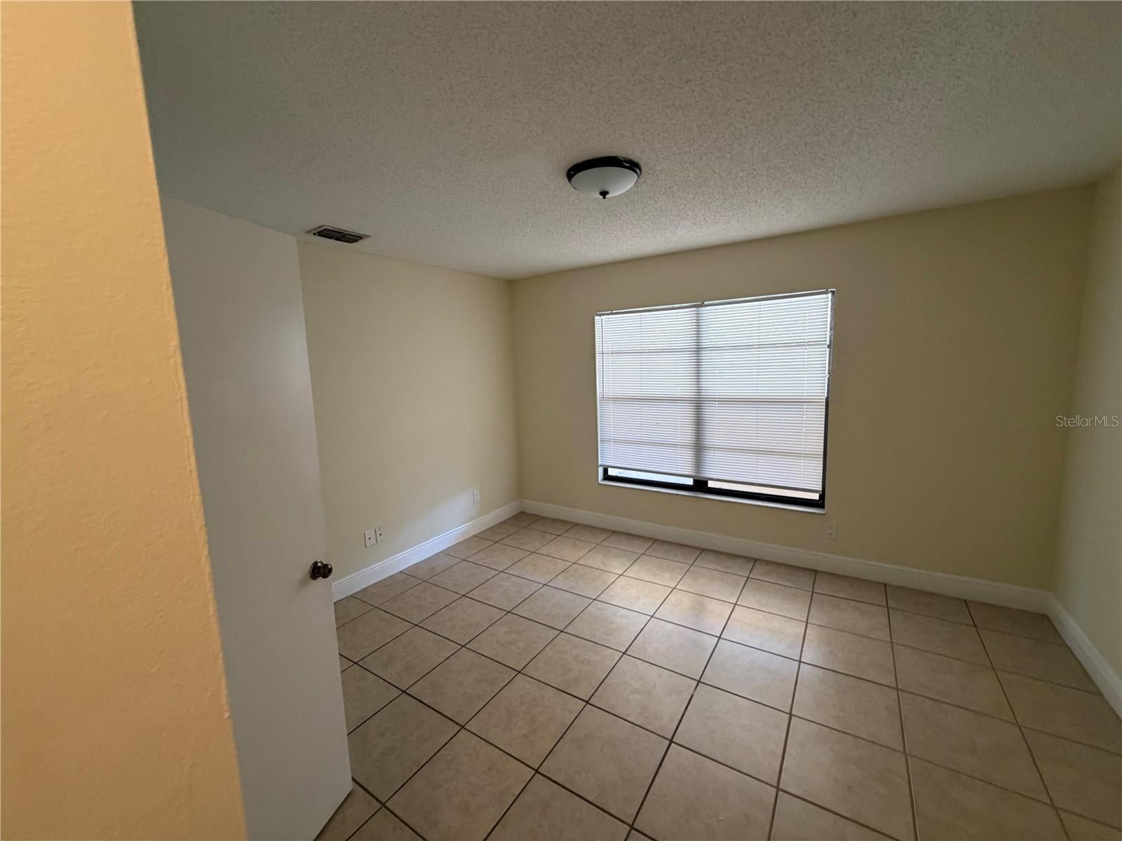 RIVER OAKS CONDO III - Residential
