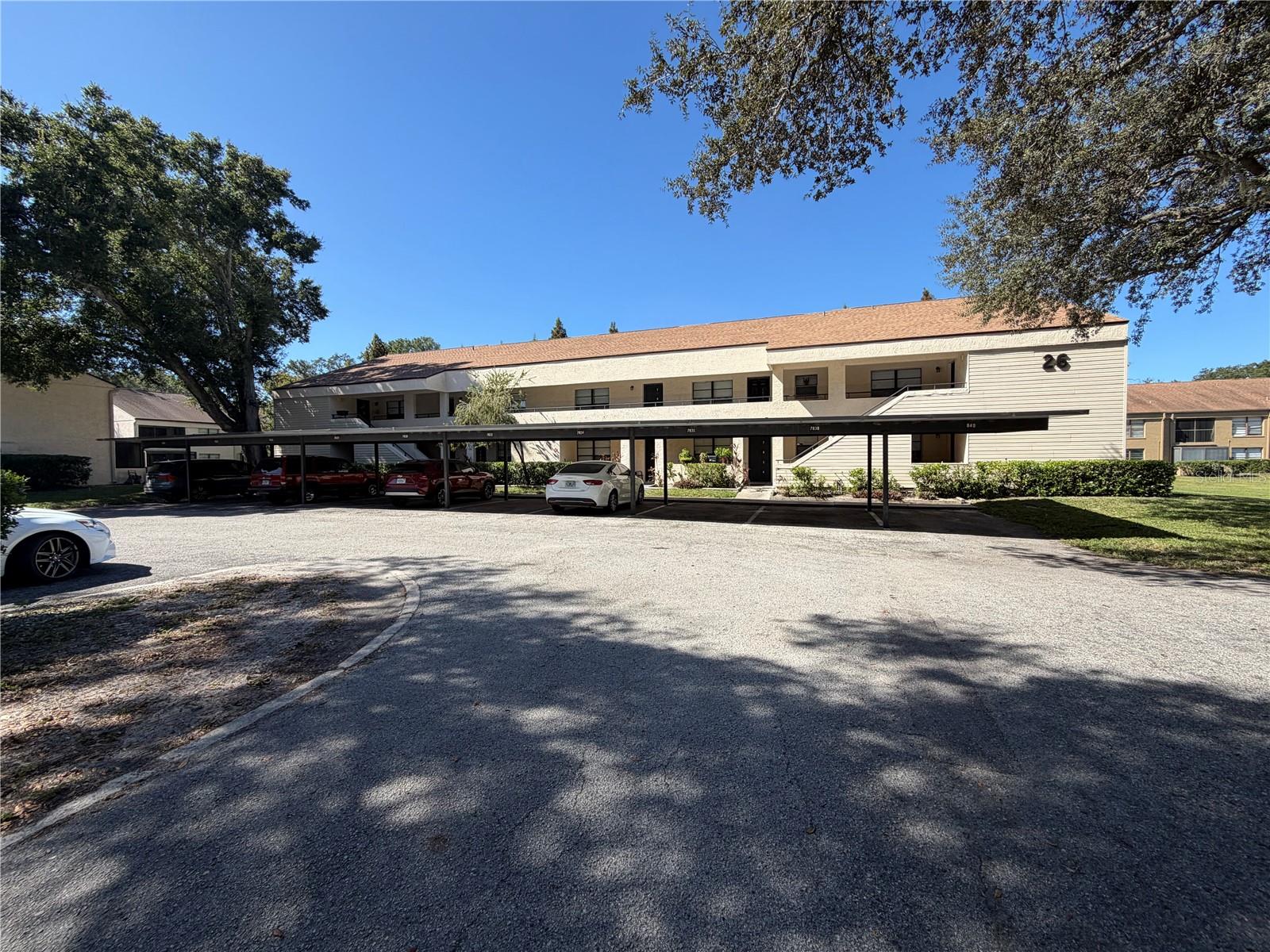 RIVER OAKS CONDO III - Residential