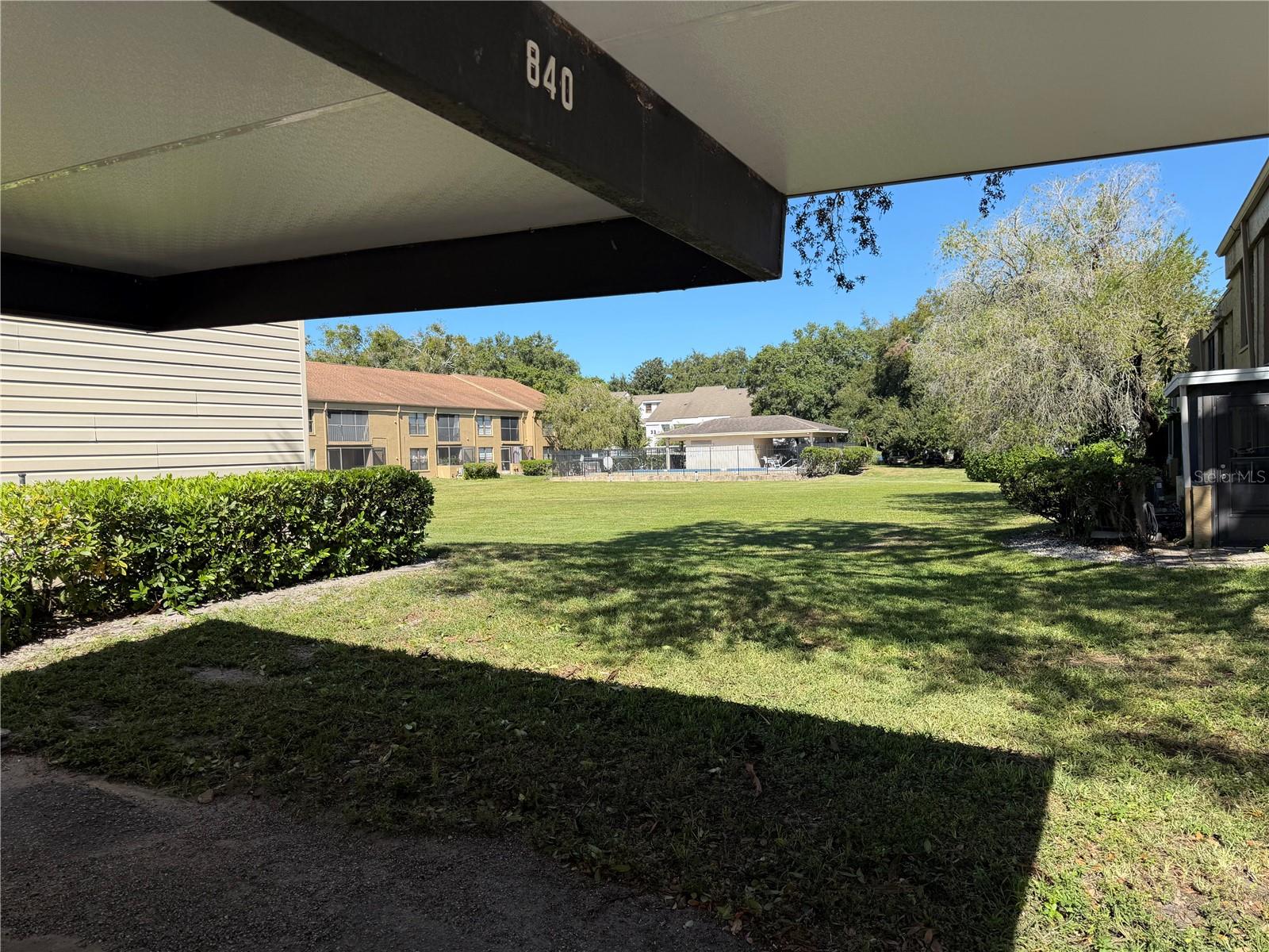 RIVER OAKS CONDO III - Residential