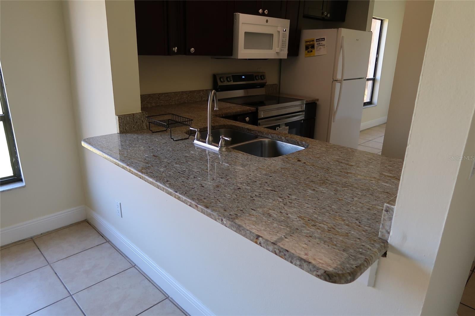 RIVER OAKS CONDO III - Residential