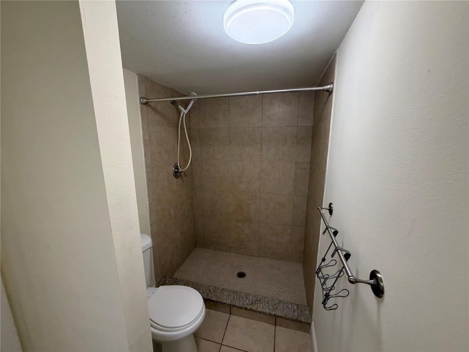 RIVER OAKS CONDO III - Residential