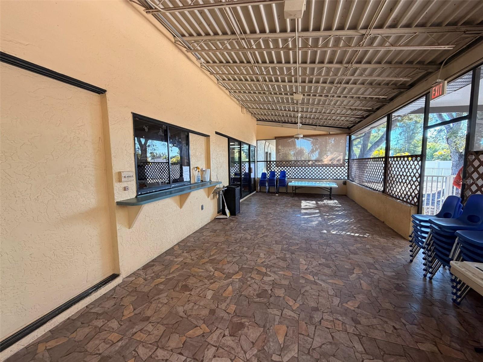ACREAGE & UNREC - Commercial Sale