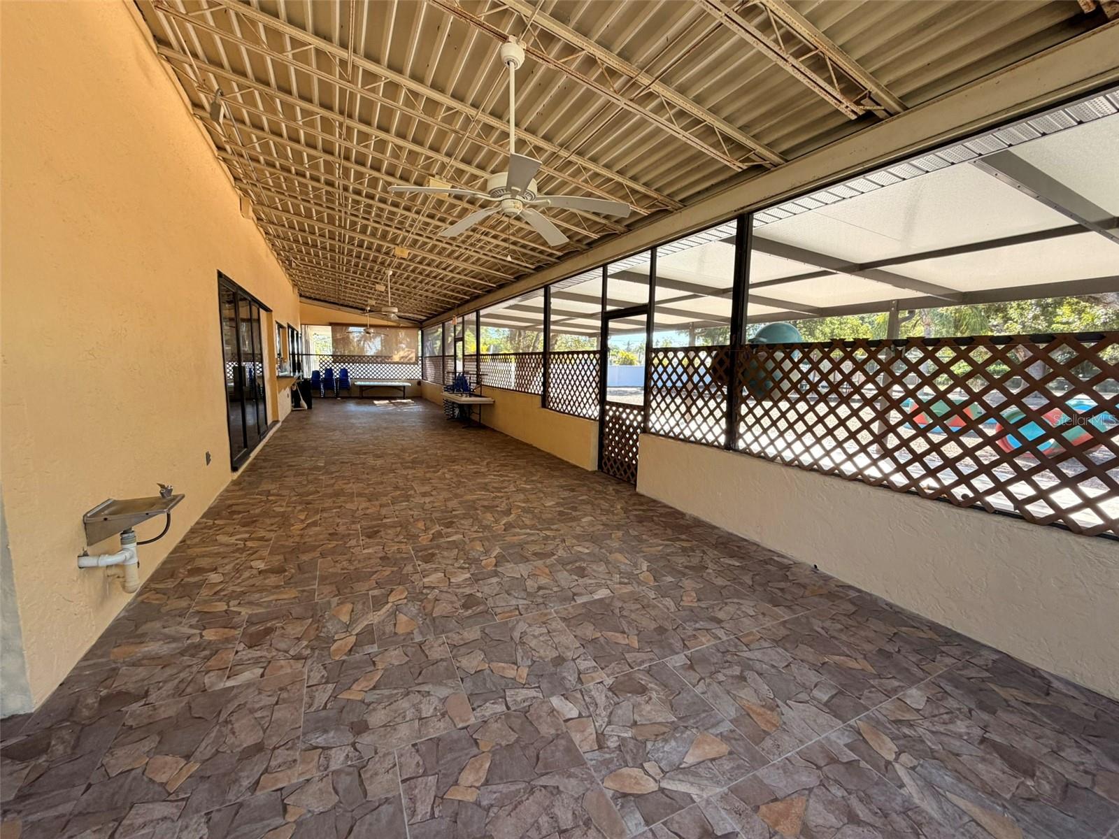 ACREAGE & UNREC - Commercial Sale