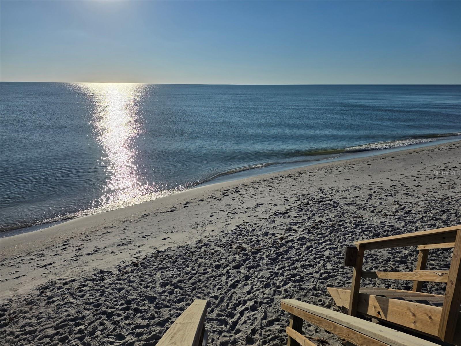 PELICAN SHORES - Residential