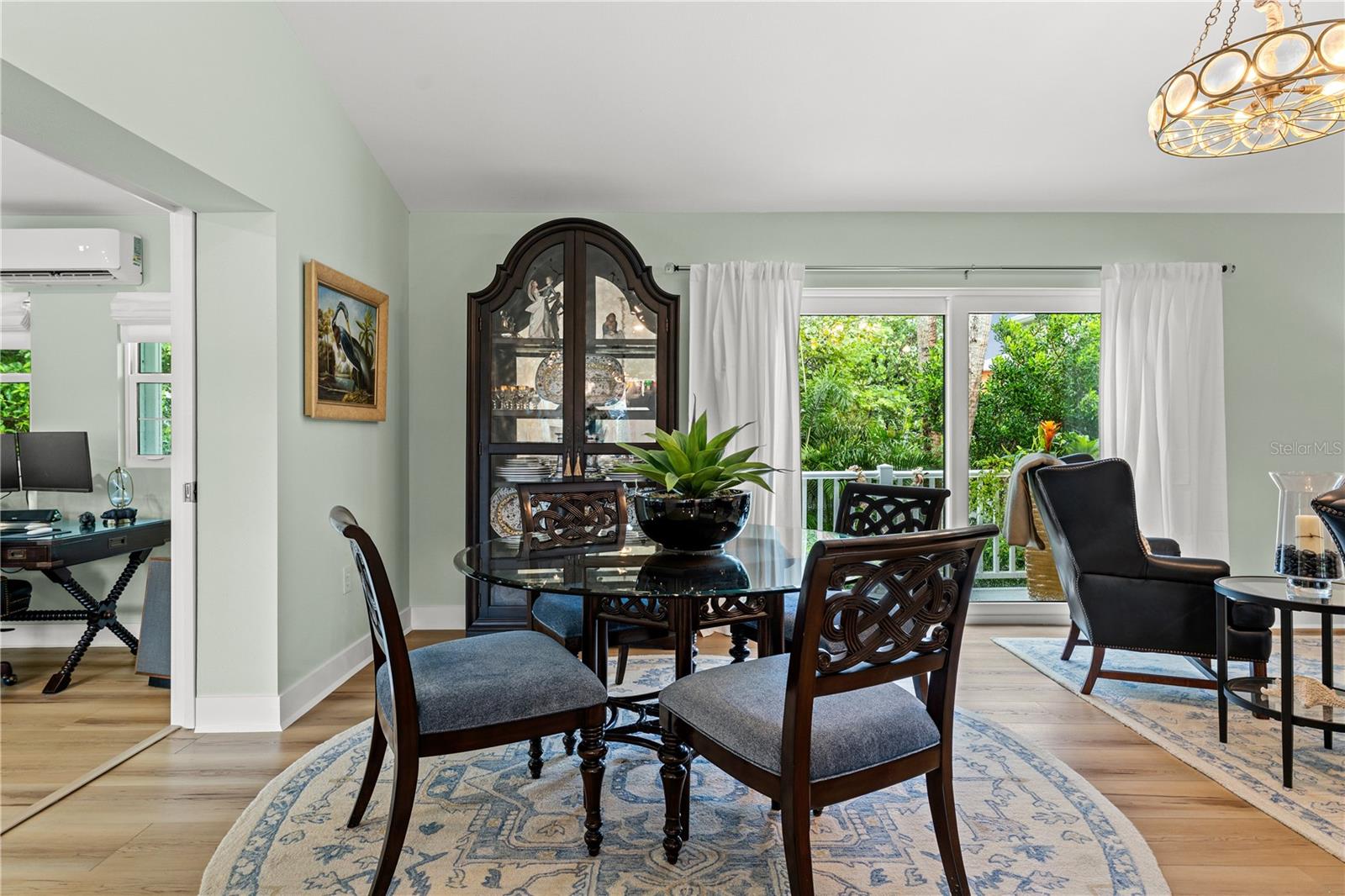 PELICAN SHORES - Residential