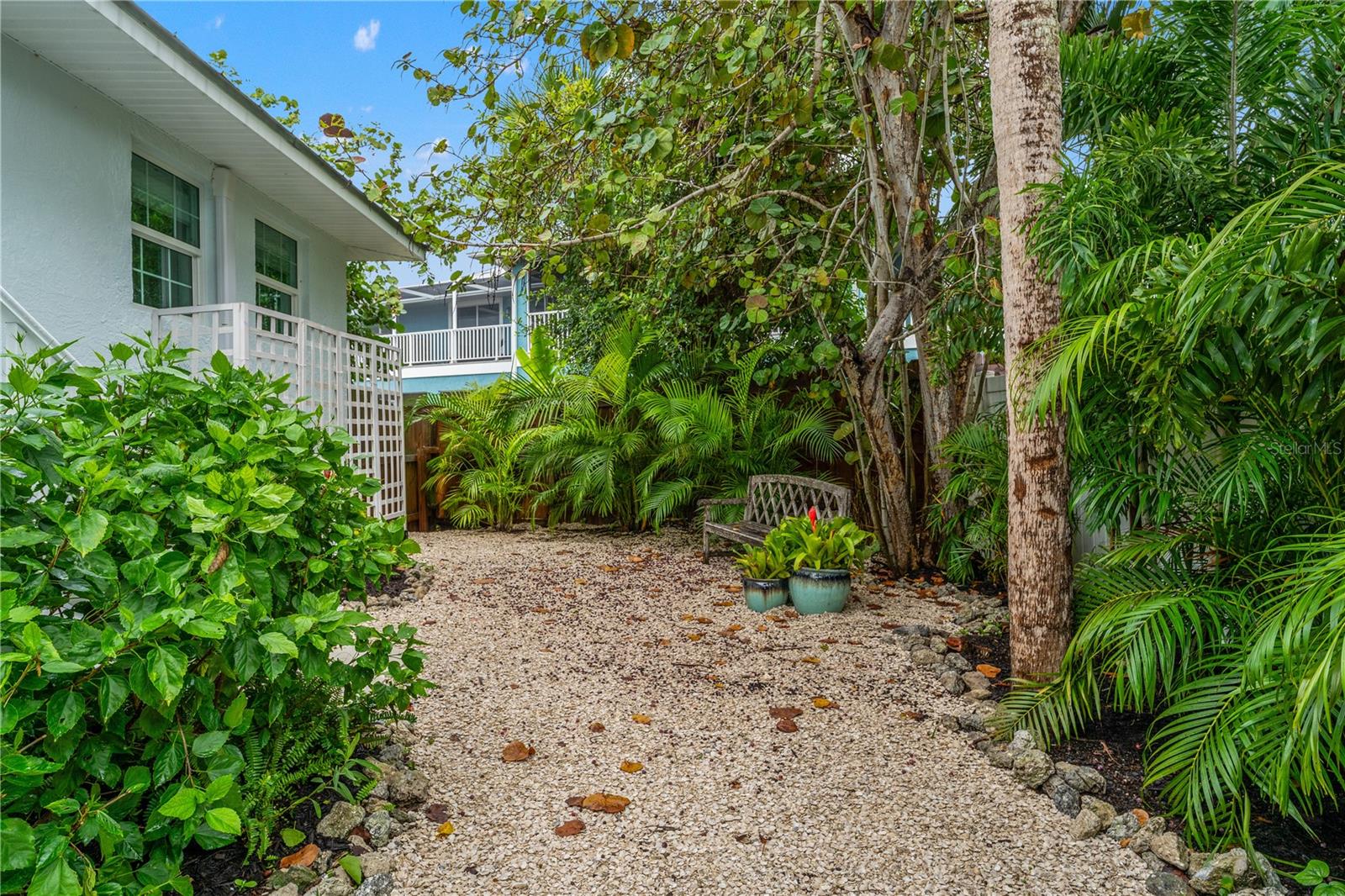 PELICAN SHORES - Residential