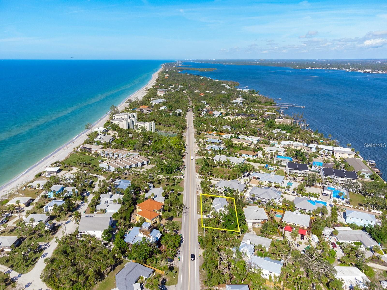PELICAN SHORES - Residential