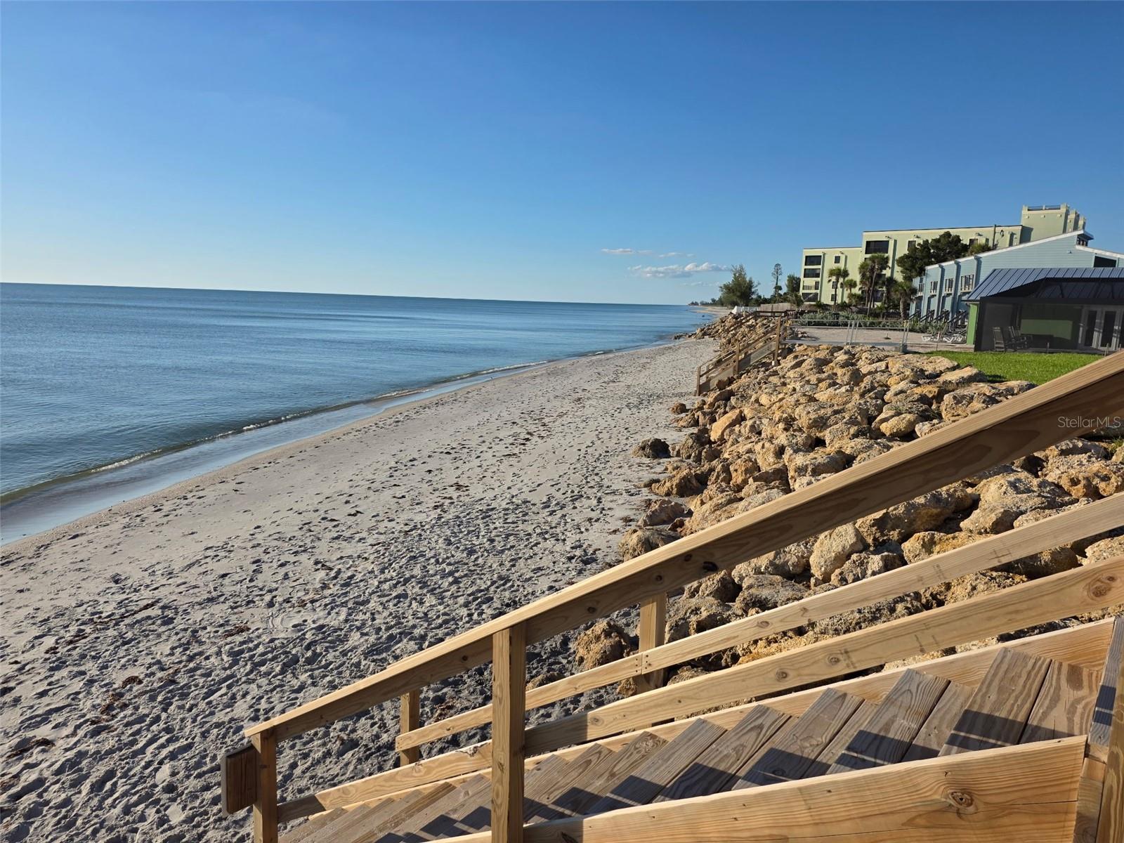PELICAN SHORES - Residential