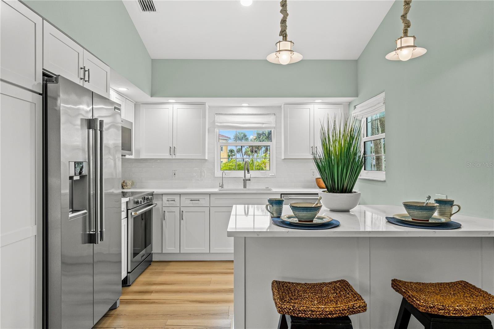 PELICAN SHORES - Residential