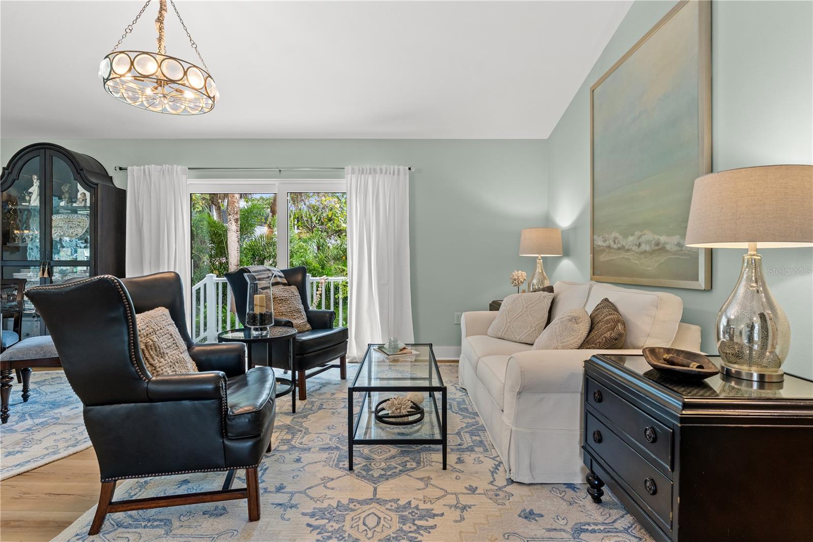 PELICAN SHORES - Residential