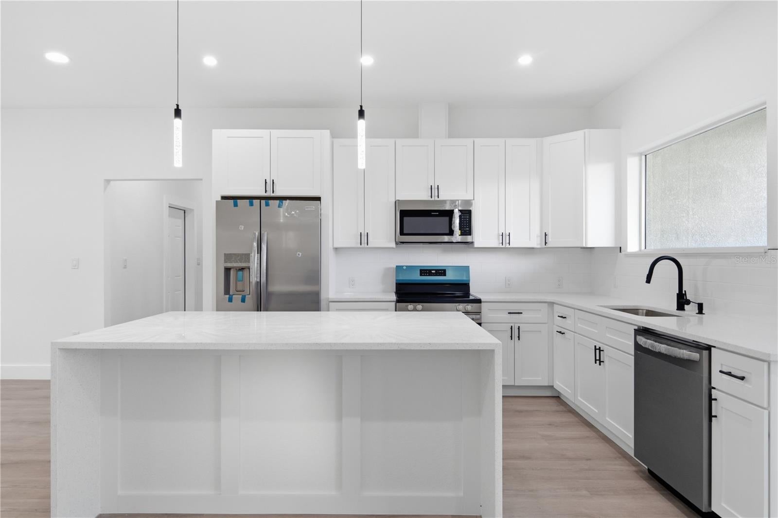SEBRING COUNTRY ESTATE SEC 03 - Residential