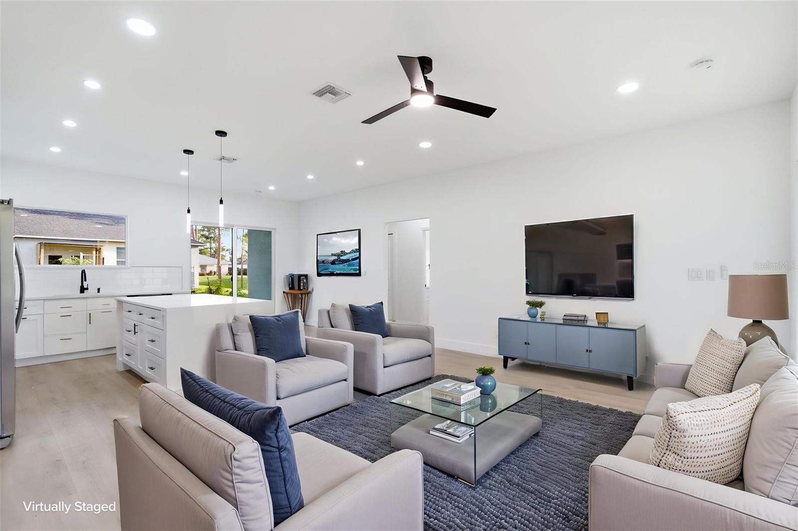 SEBRING COUNTRY ESTATE SEC 03 - Residential