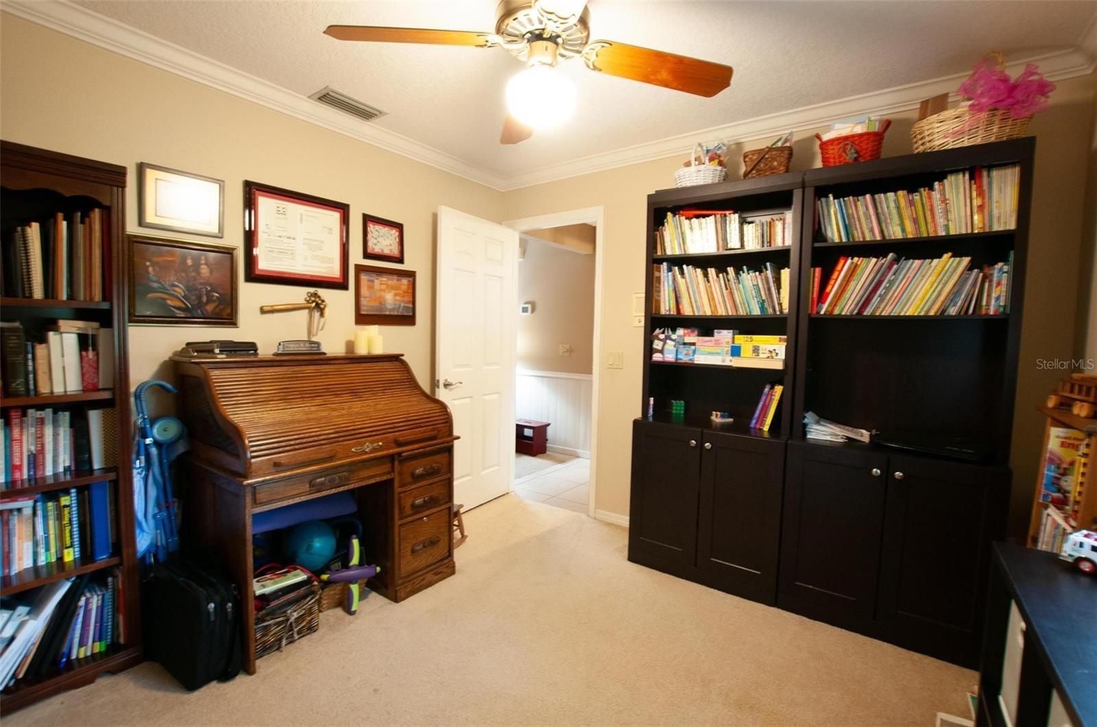 VOSS OAKS - Residential