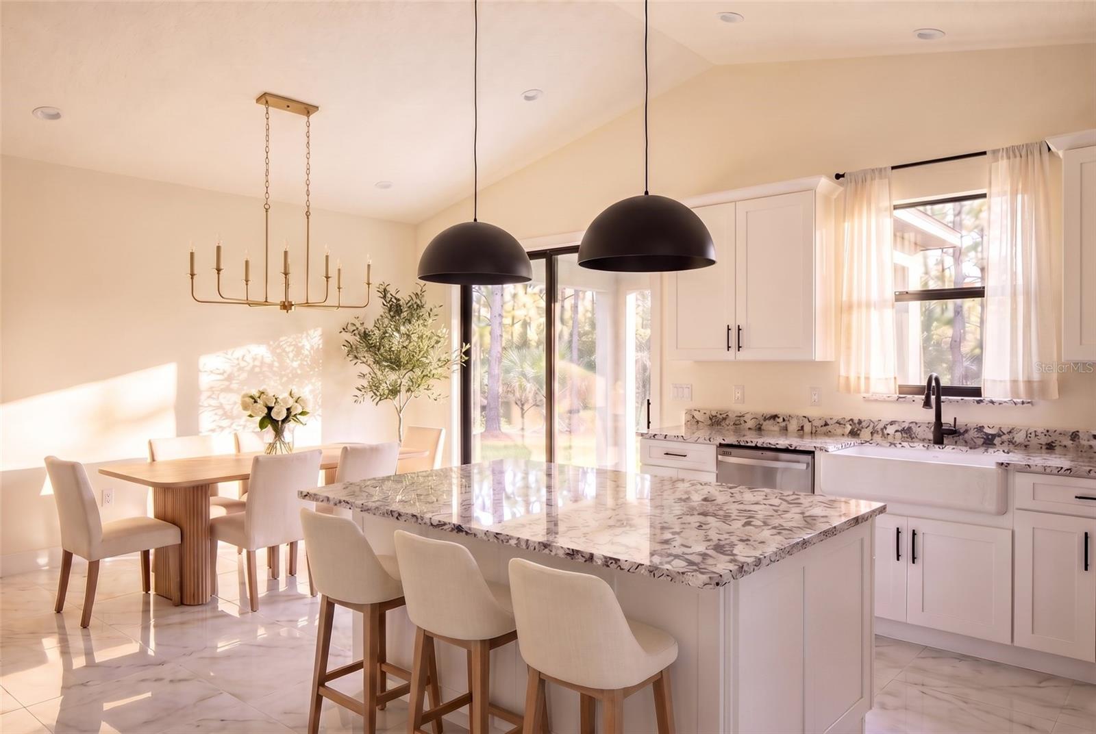 RAINBOW LAKES ESTATE - Land