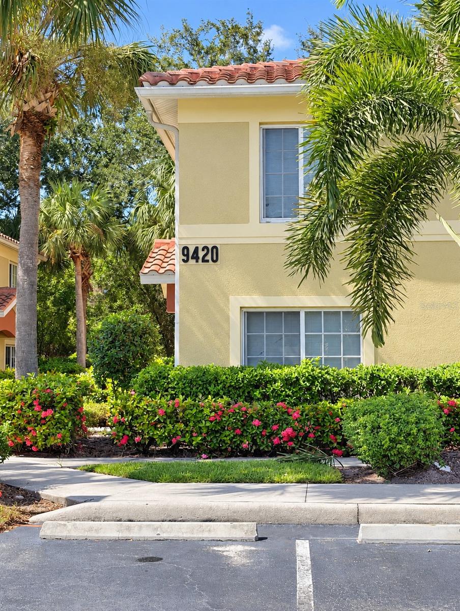 Virtually Staged. Corner unit townhome in the Townhomes at Stoneybrook, in the heart of Gateway. This updated 3 bedroom, 2.5 bath home offers 1,220 square feet across two levels, with tile flooring on the main level, LVP in the upstairs bedrooms, and tile in all remodeled bathrooms. The kitchen features a brand new refrigerator and new garbage disposal. The corner position brings extra light and privacy, the main level is made for everyday living and easy entertaining, and the third bedroom gives you a true guest room or a dedicated home office. Assigned parking sits right in front of the unit. Gateway residents enjoy a gated community with a community pool, fitness trails, a dog park and playgrounds, all minutes from I-75, both Spring Training stadiums, Topgolf, and RSW airport. The area is growing fast, with Amazon's new fulfillment center bringing over 1,000 jobs nearby in 2027. Low maintenance living in one of the most convenient communities in Fort Myers.