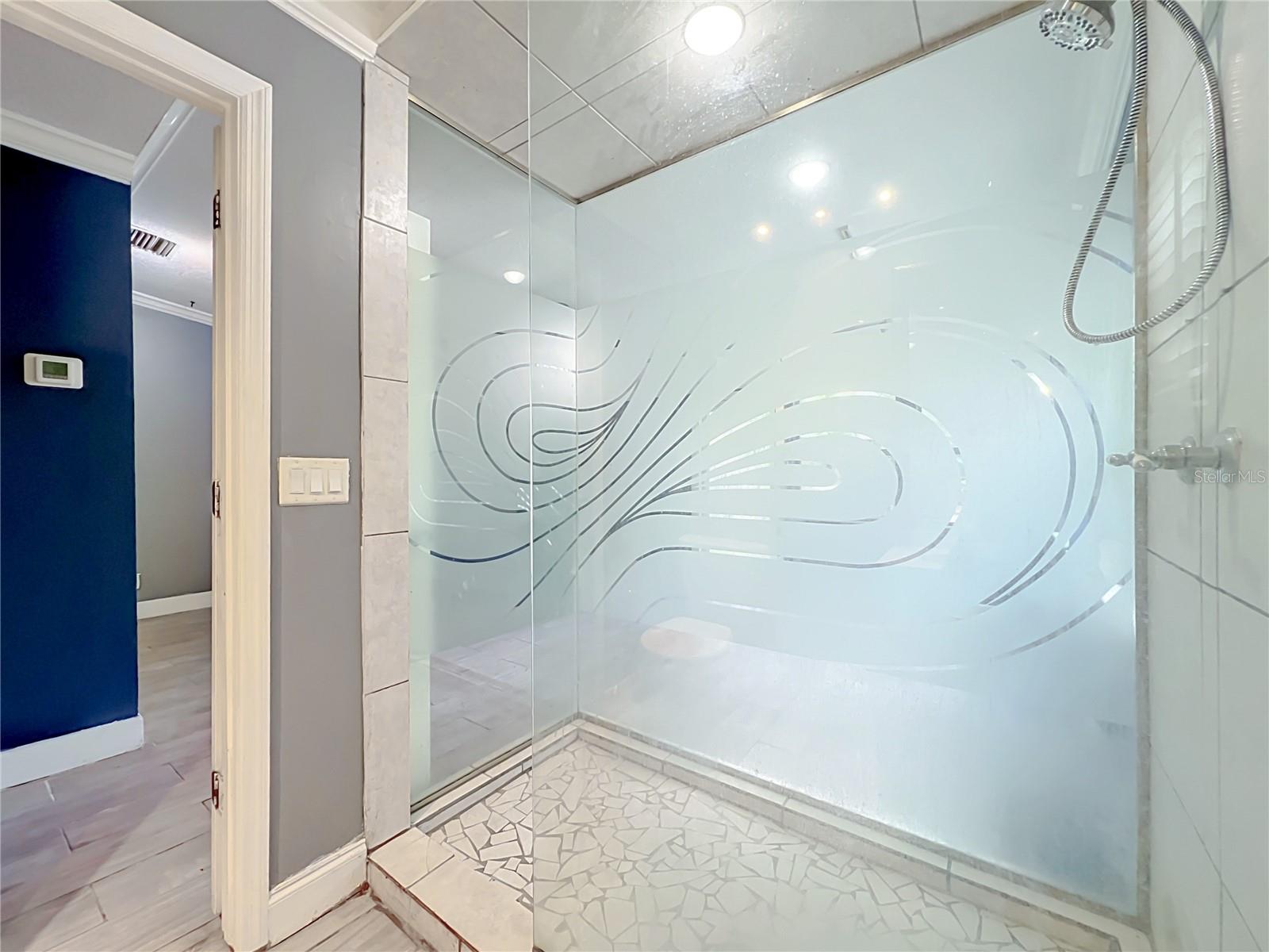 CONDEL GARDENS - Residential