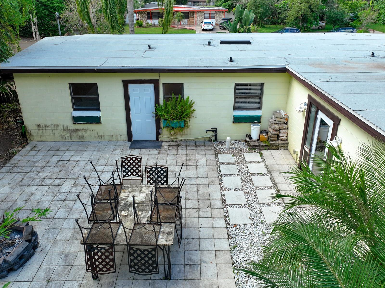 CONDEL GARDENS - Residential