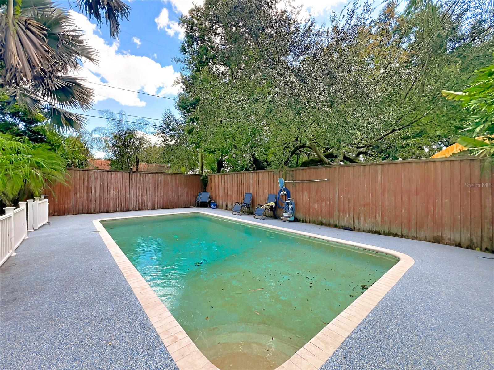 CONDEL GARDENS - Residential