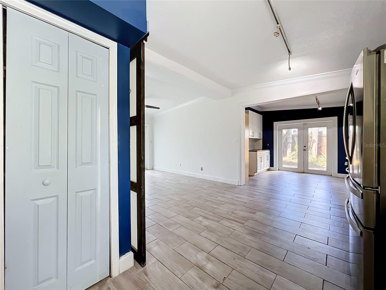 CONDEL GARDENS - Residential