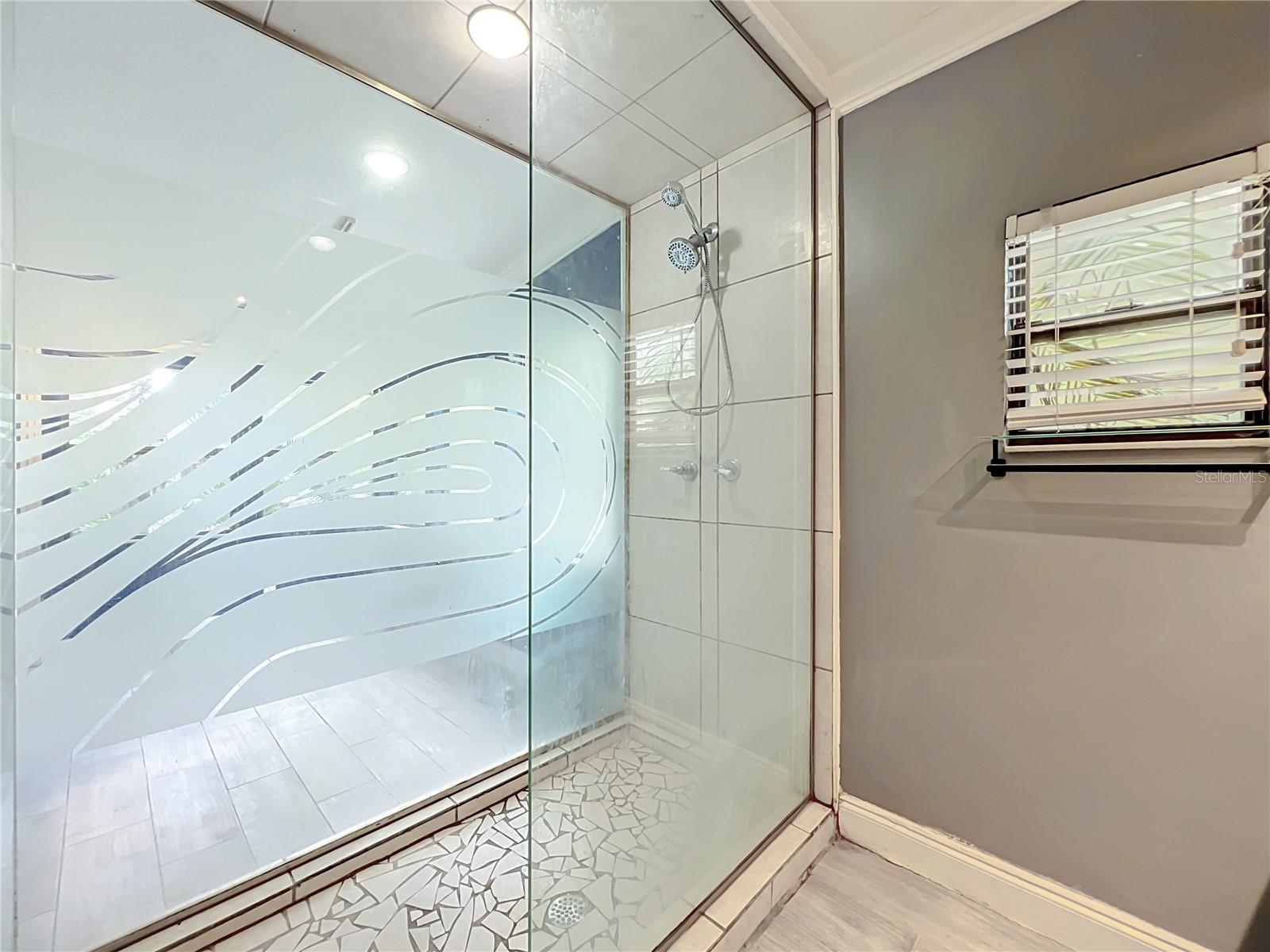 CONDEL GARDENS - Residential